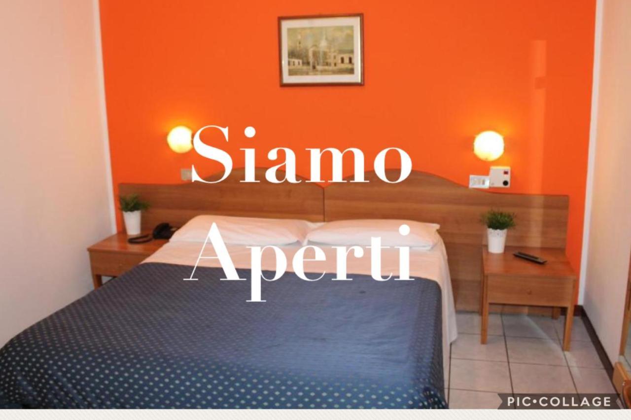 Hotel Catalani E Madrid Milano Eksteriør billede