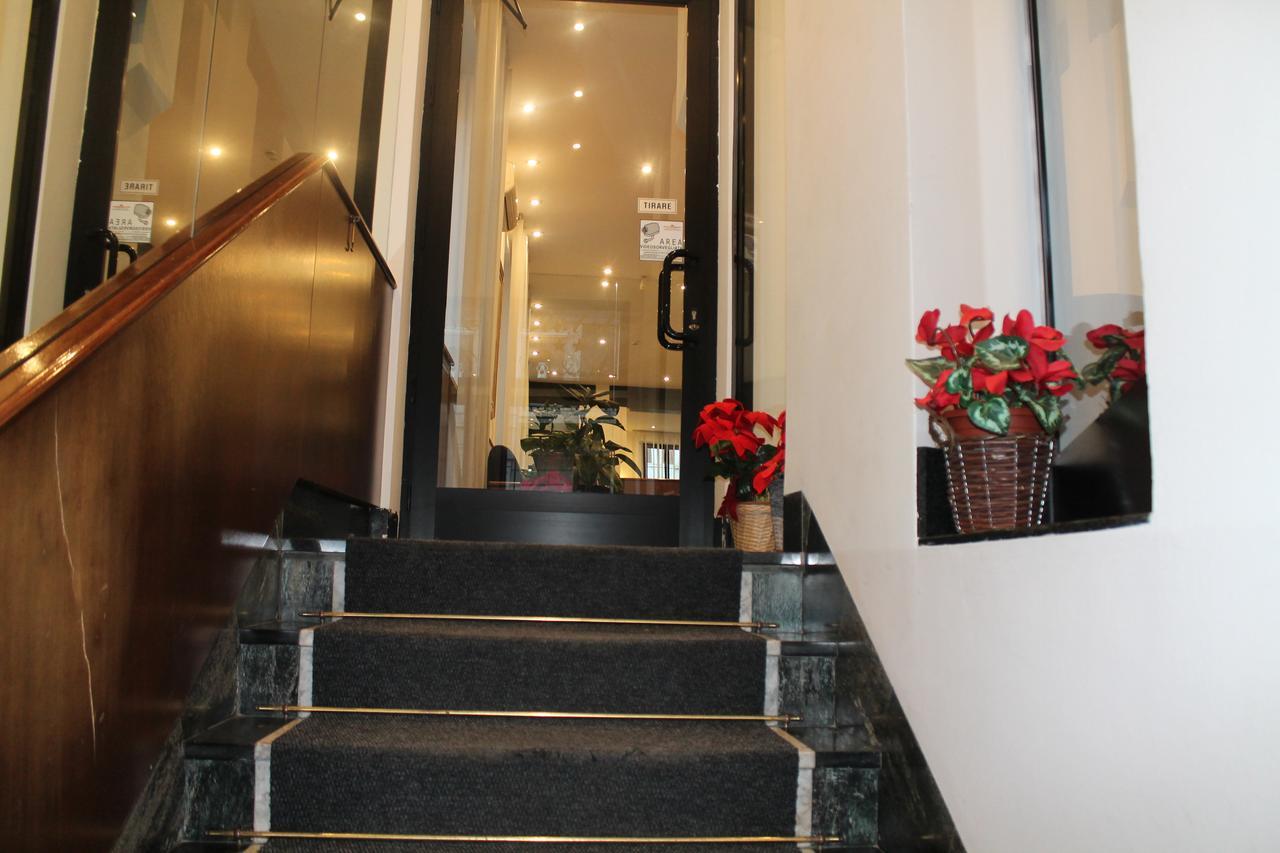 Hotel Catalani E Madrid Milano Eksteriør billede