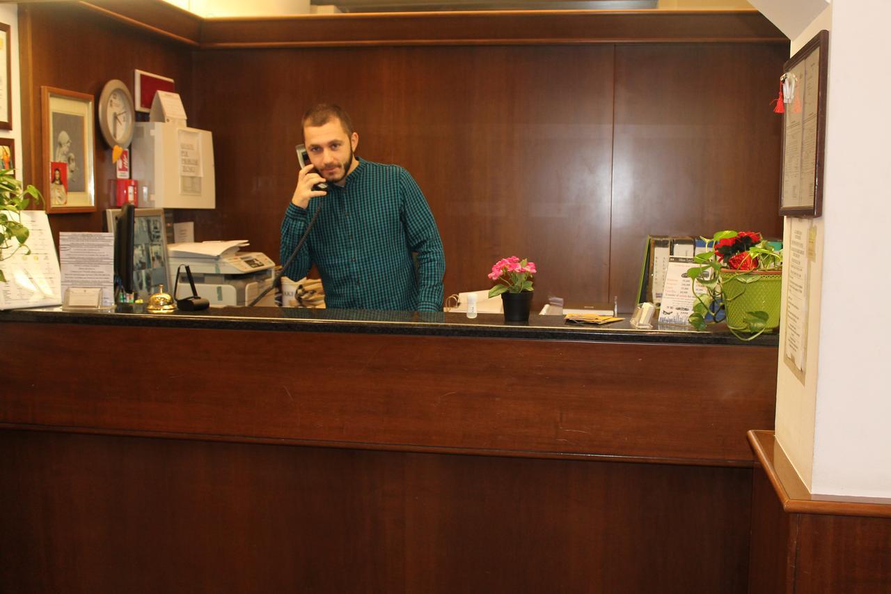 Hotel Catalani E Madrid Milano Eksteriør billede