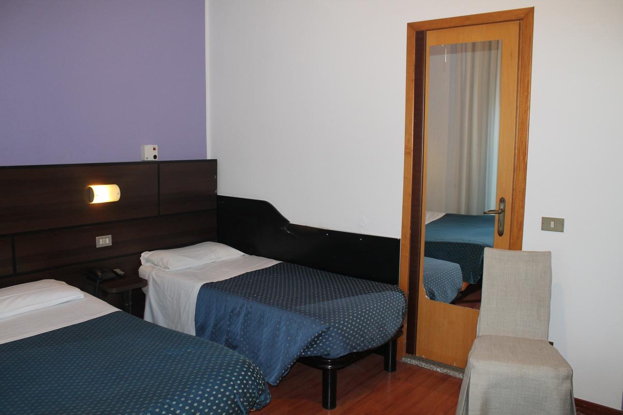Hotel Catalani E Madrid Milano Eksteriør billede