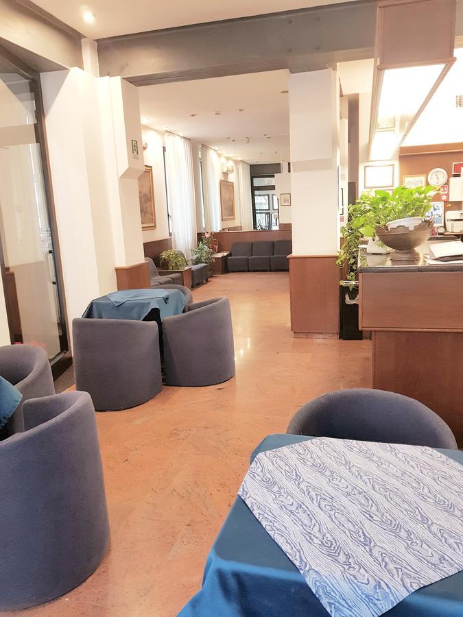 Hotel Catalani E Madrid Milano Eksteriør billede