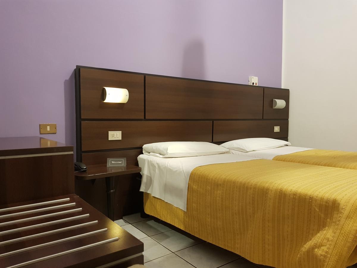 Hotel Catalani E Madrid Milano Eksteriør billede