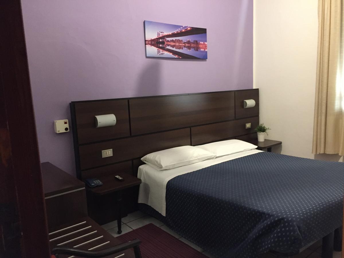 Hotel Catalani E Madrid Milano Eksteriør billede