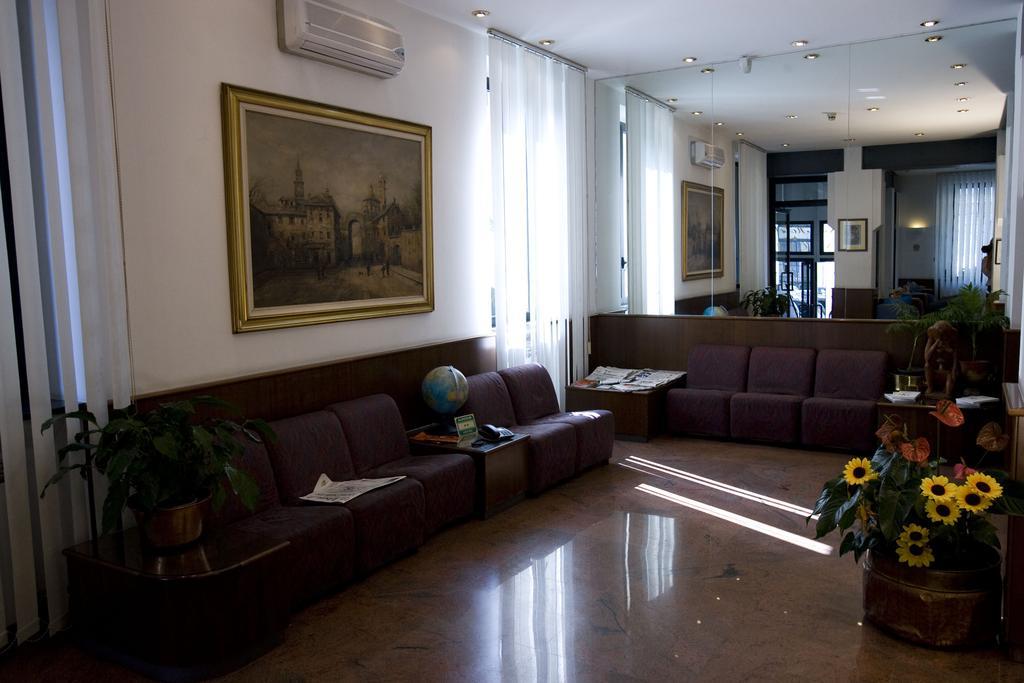 Hotel Catalani E Madrid Milano Eksteriør billede