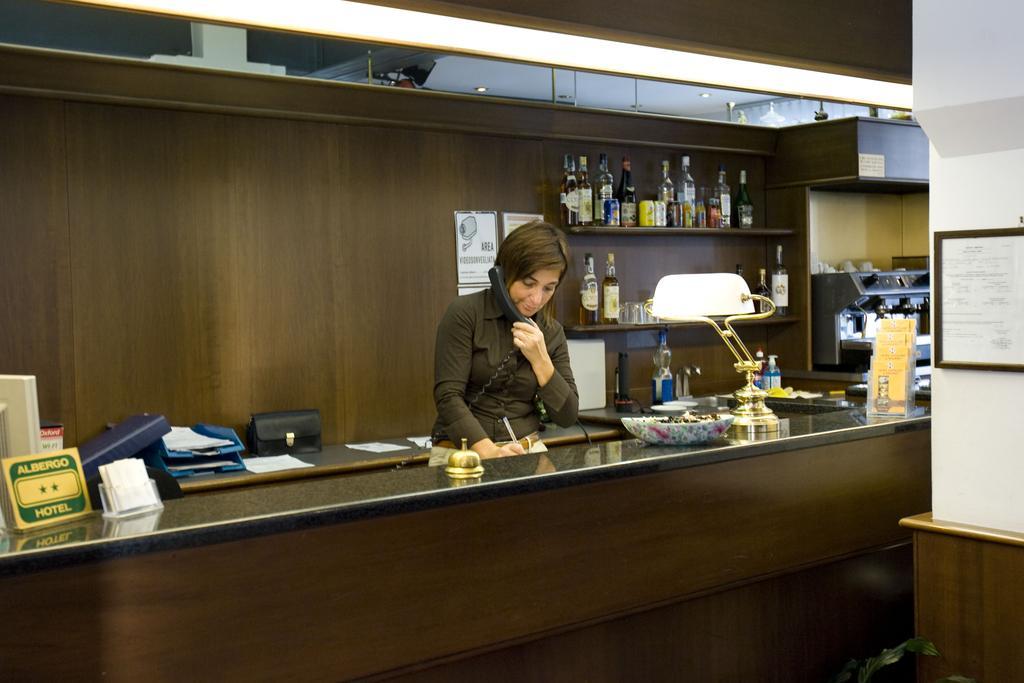 Hotel Catalani E Madrid Milano Eksteriør billede