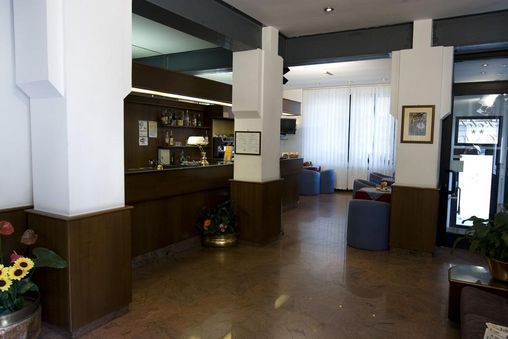 Hotel Catalani E Madrid Milano Eksteriør billede